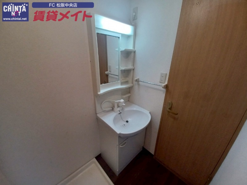 洗面設備　同型別室のお写真です