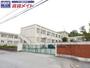 小学校　松阪市立山室山小学校（小学校）まで289m
