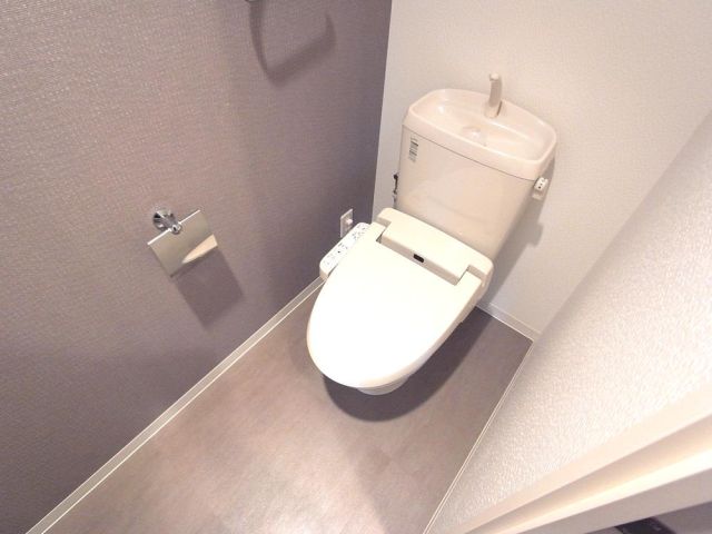 トイレ　清潔感のあるトイレです。
