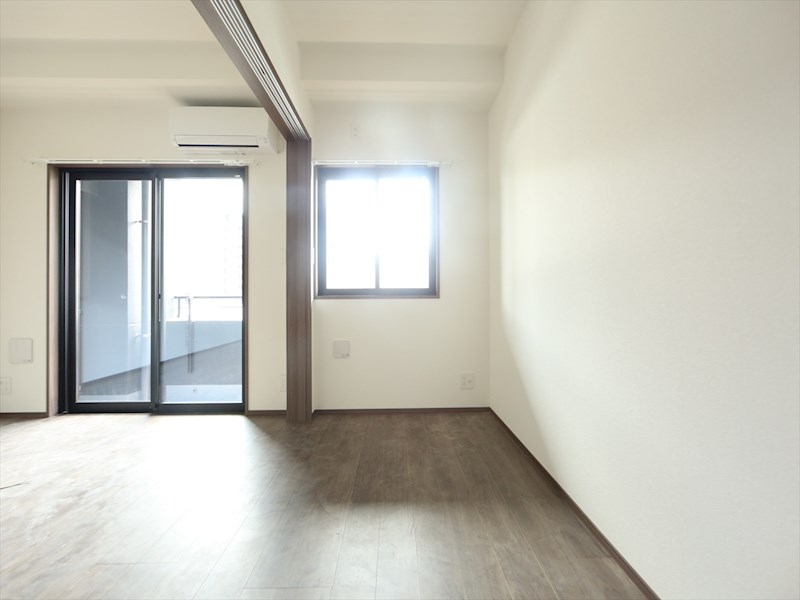 その他　ＬＤＫ11.9帖　洋室3.8帖　エアコン完備　バルコニー