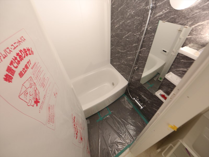 バス・シャワールーム　浴室暖房乾燥機付　追い焚き・オートバス機能付お風呂