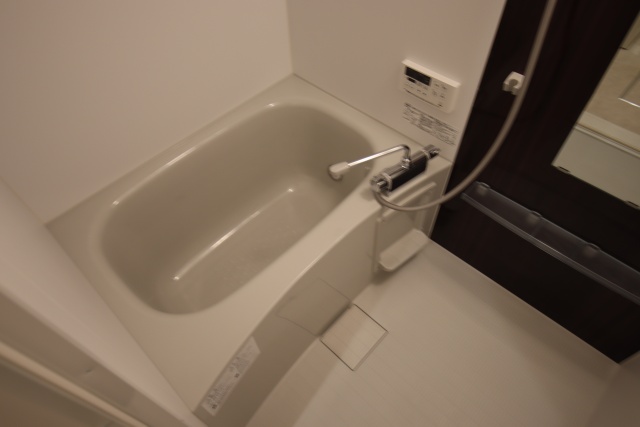 バス・シャワールーム　※別室の参考写真の為、現況優先です。