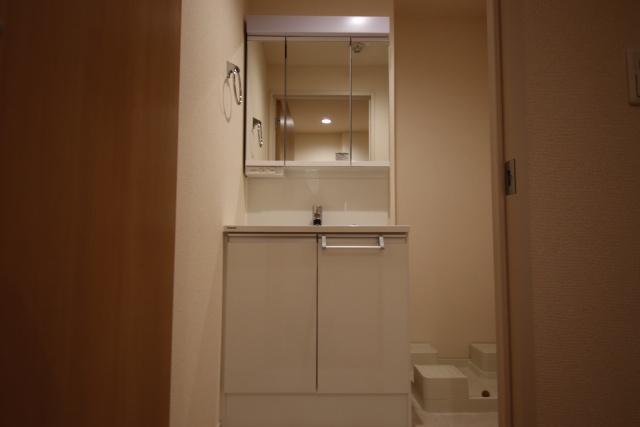 洗面設備　※別室の参考写真の為、現況優先です。