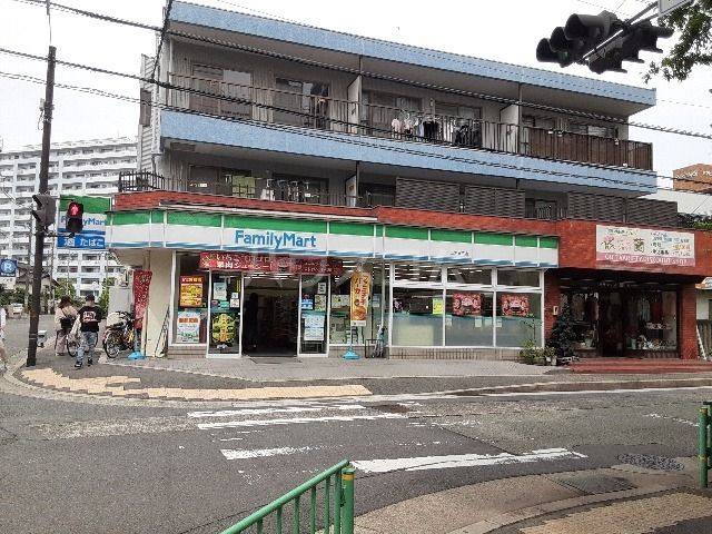 コンビニ　ファミリーマート　茨木天王店（コンビニ）まで668m