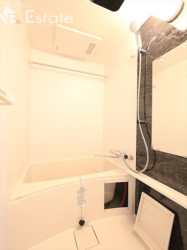 バス・シャワールーム　バスルーム