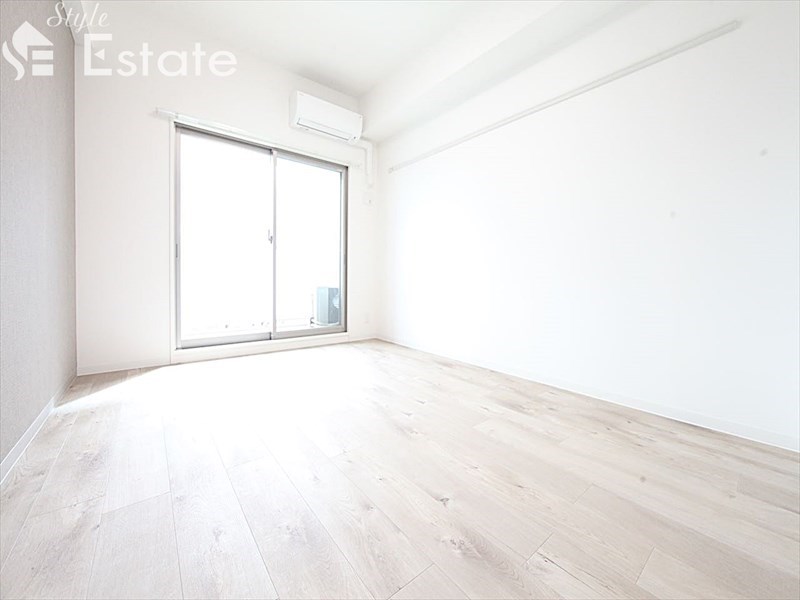 居室・リビング　内装