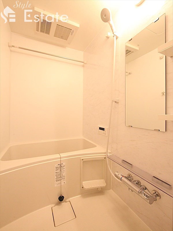 バス・シャワールーム　バスルーム