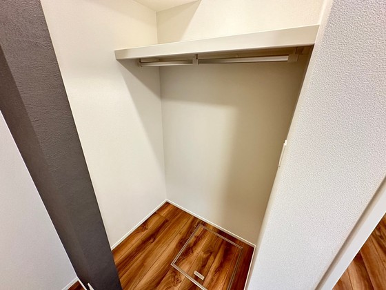収納　※別部屋の写真です