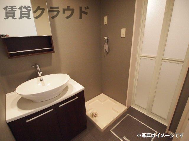 洗面設備　使いやすい洗面所です