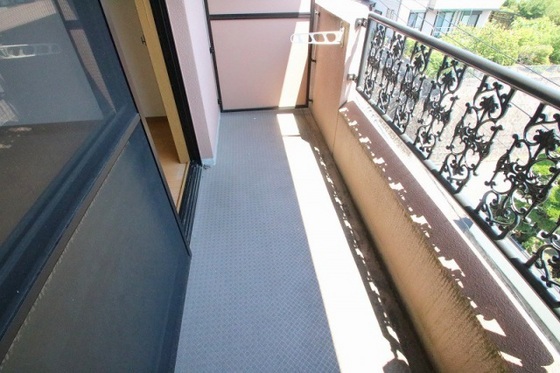 バルコニー　※別号室のお写真です