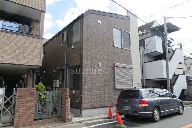 建物外観　別アングルからみた外観です♪