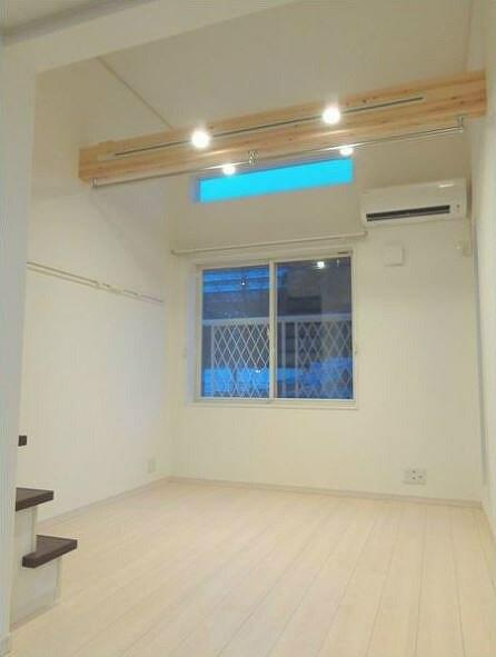 その他部屋・スペース　白を基調とした明るい室内