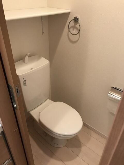 トイレ　嬉しいバス・トイレ別♪