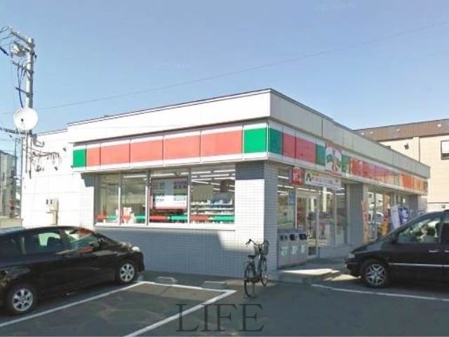 コンビニ　サンクス月寒東店（コンビニ）まで228m