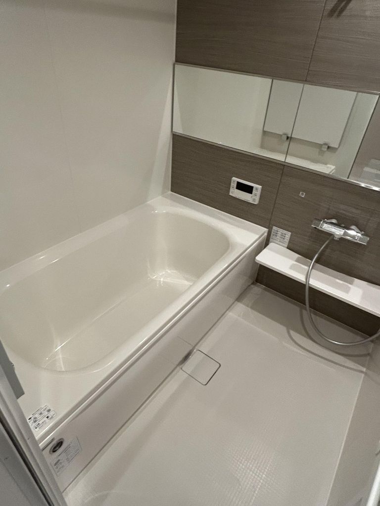 バス・シャワールーム　バス