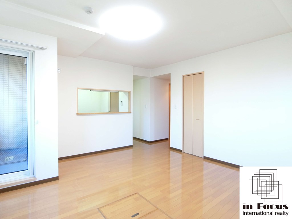 居室・リビング　エアコン付きで暑い夏も快適です