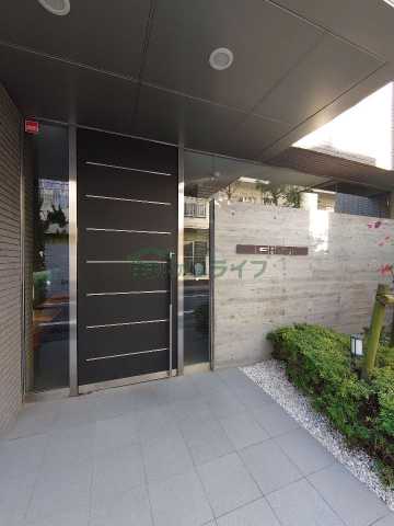 エントランス　GAGA