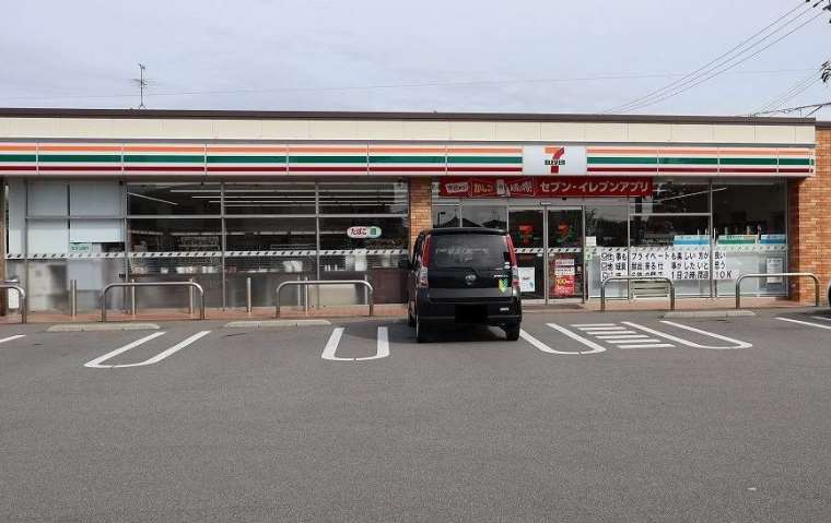 コンビニ　セブンイレブン（コンビニ）まで91m