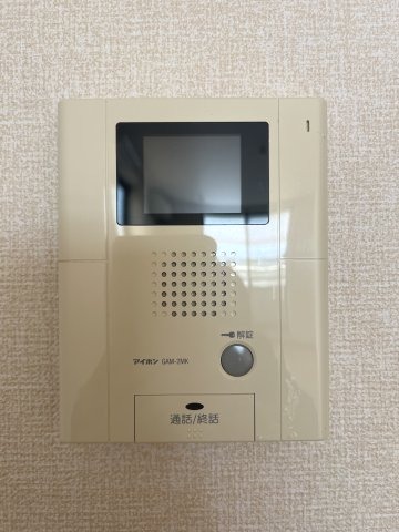 その他設備　※TV付インターホン！ 来訪者の顔が見えるから安心☆