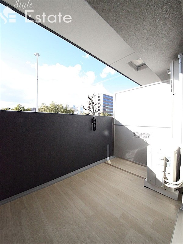 バルコニー　バルコニー