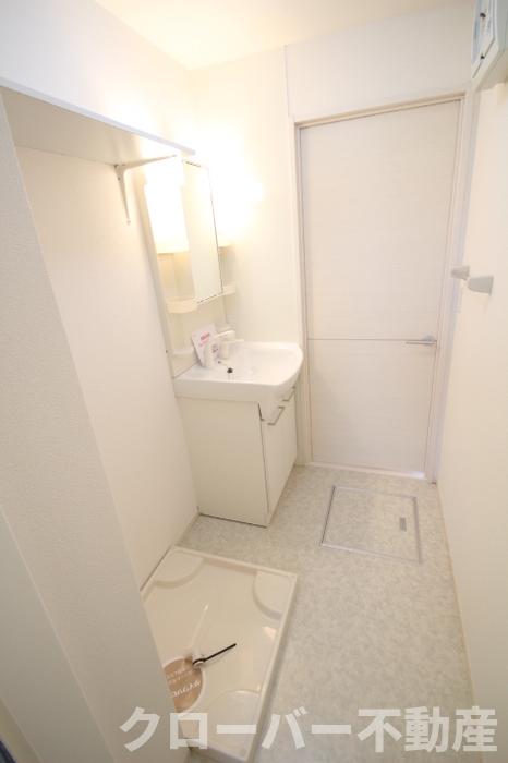 洗面設備　洗面室