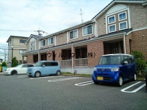 駐車場　敷地内駐車場！