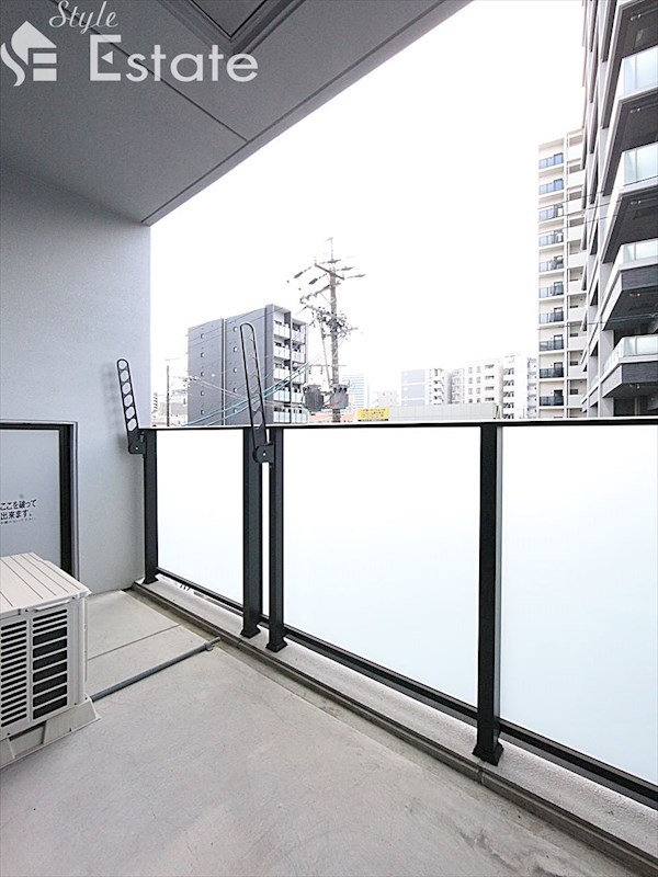 バルコニー　バルコニー