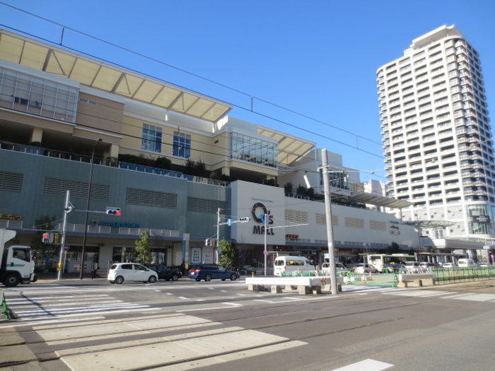 ショッピングセンター　あべのキューズモール（ショッピングセンター）まで100m