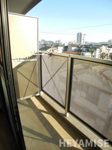 バルコニー　※反転間取りの別のお部屋の写真です※