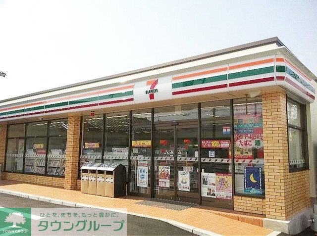 コンビニ　セブンイレブン世田谷弦巻3丁目店（コンビニ）まで680m