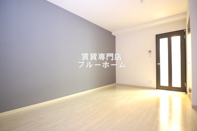 その他　洋室9.5帖！