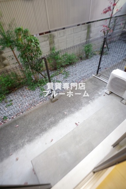 バルコニー　南東向きバルコニー！