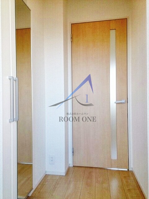 玄関　玄関です。