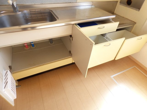 キッチン　※写真は他号室です