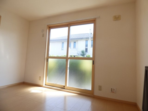 居室・リビング　※写真は他号室です