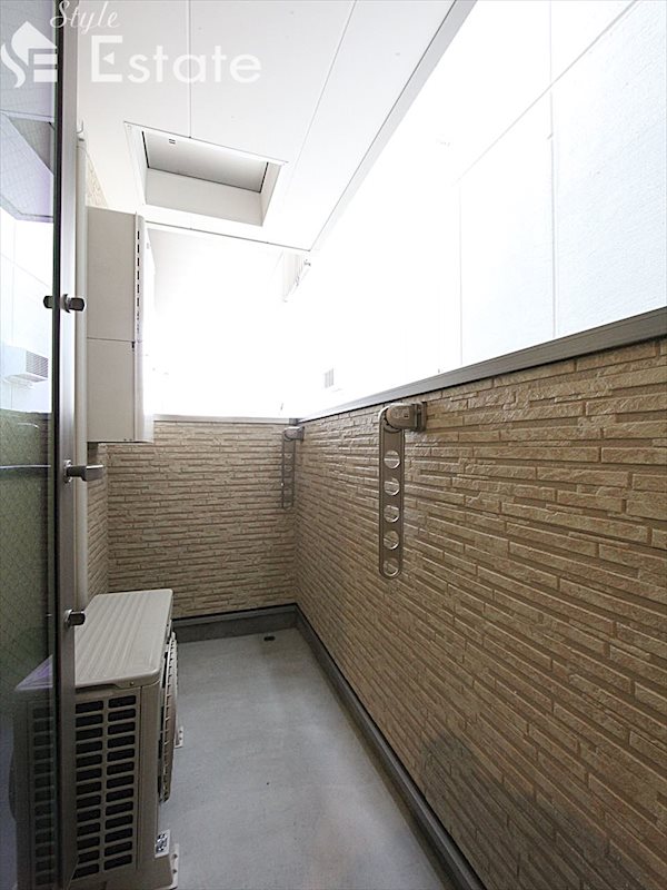 バルコニー　バルコニー