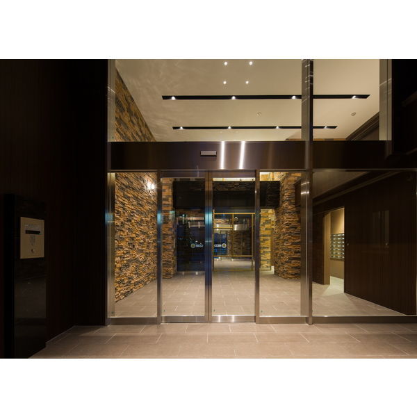 エントランス　エントランス