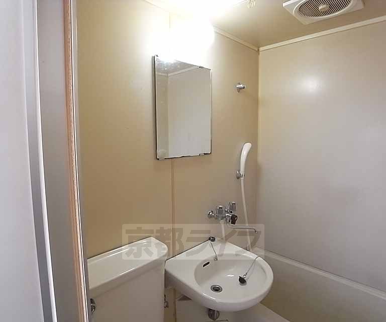 その他設備　洗面台です。