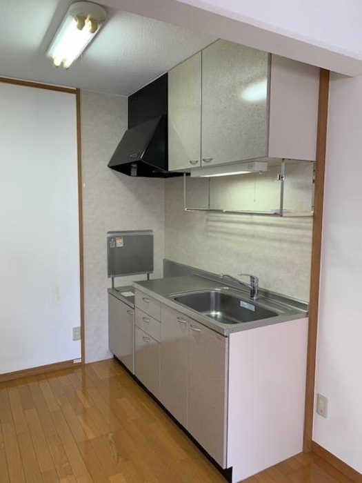 キッチン　壁付けキッチン