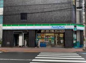 コンビニ　ファミリーマート台東三筋一丁目店（コンビニ）まで153m