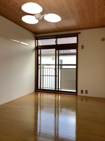 居室・リビング　使いやすい居間です