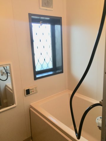 バス・シャワールーム　ゆったり過ごせるお風呂です