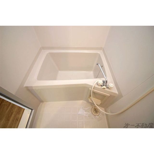 バス・シャワールーム　バスルーム