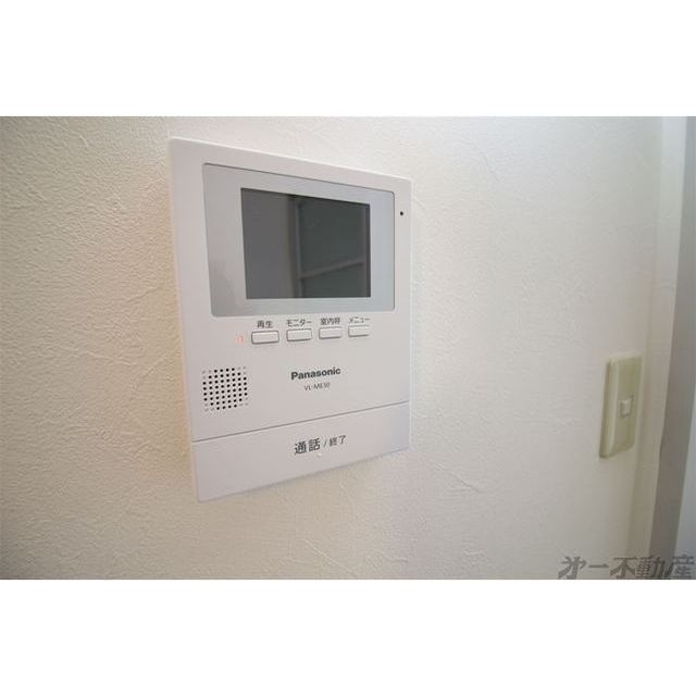 セキュリティ　モニター付きインターホン