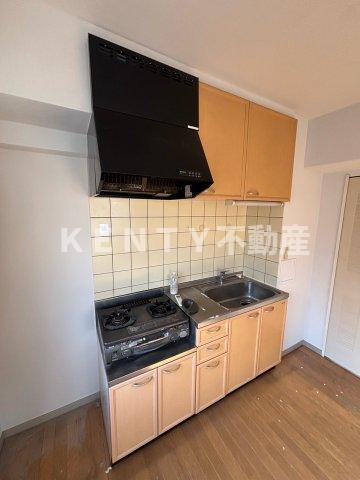 キッチン　コンパクトなキッチンで掃除もラクラク