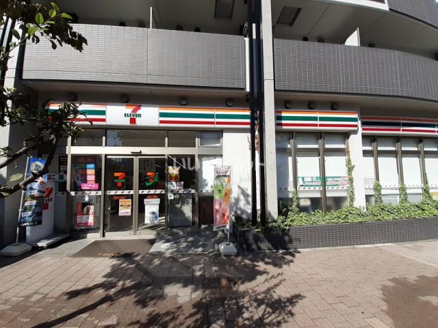 コンビニ　セブンイレブン中野中央一丁目東店（コンビニ）まで186m