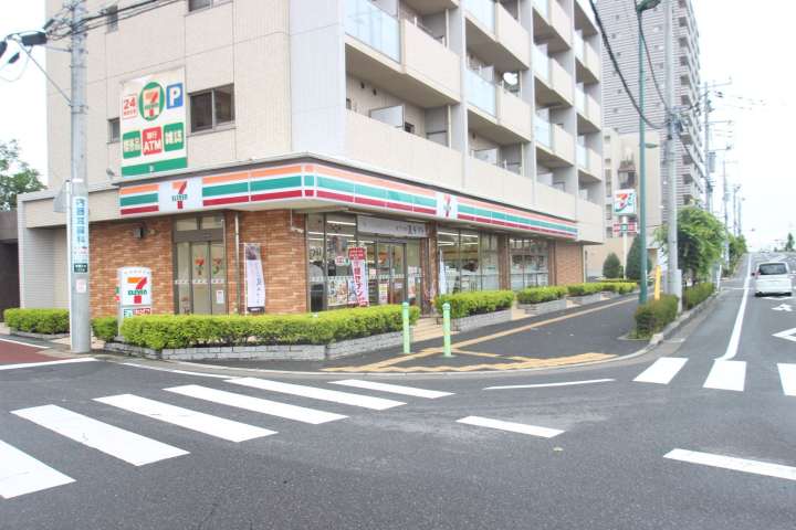 コンビニ　セブンイレブン（コンビニ）まで282m