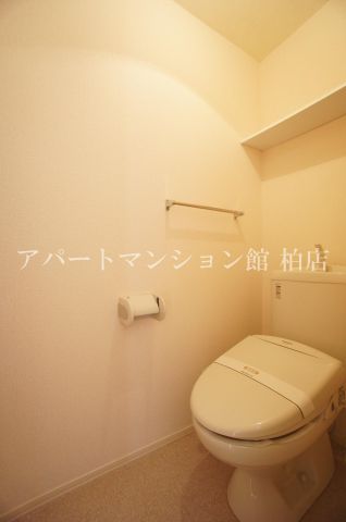 トイレ　※別号室参考写真です ※現況優先