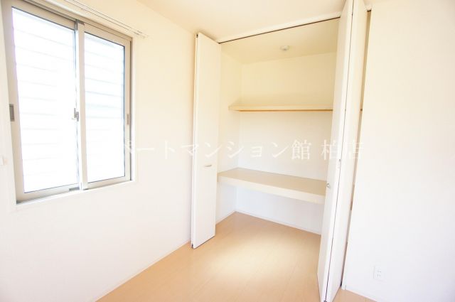 収納　※別号室参考写真です ※現況優先