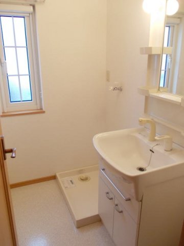 洗面設備　脱衣スペースもあります